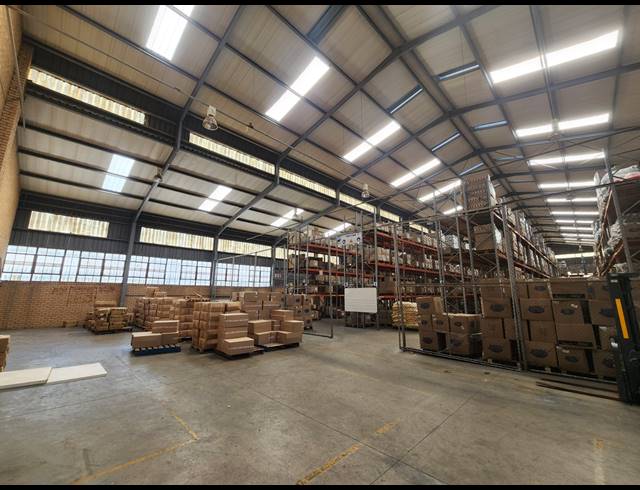 7,726M² WAREHOUSE FOR SALE IN MEADOWDALE